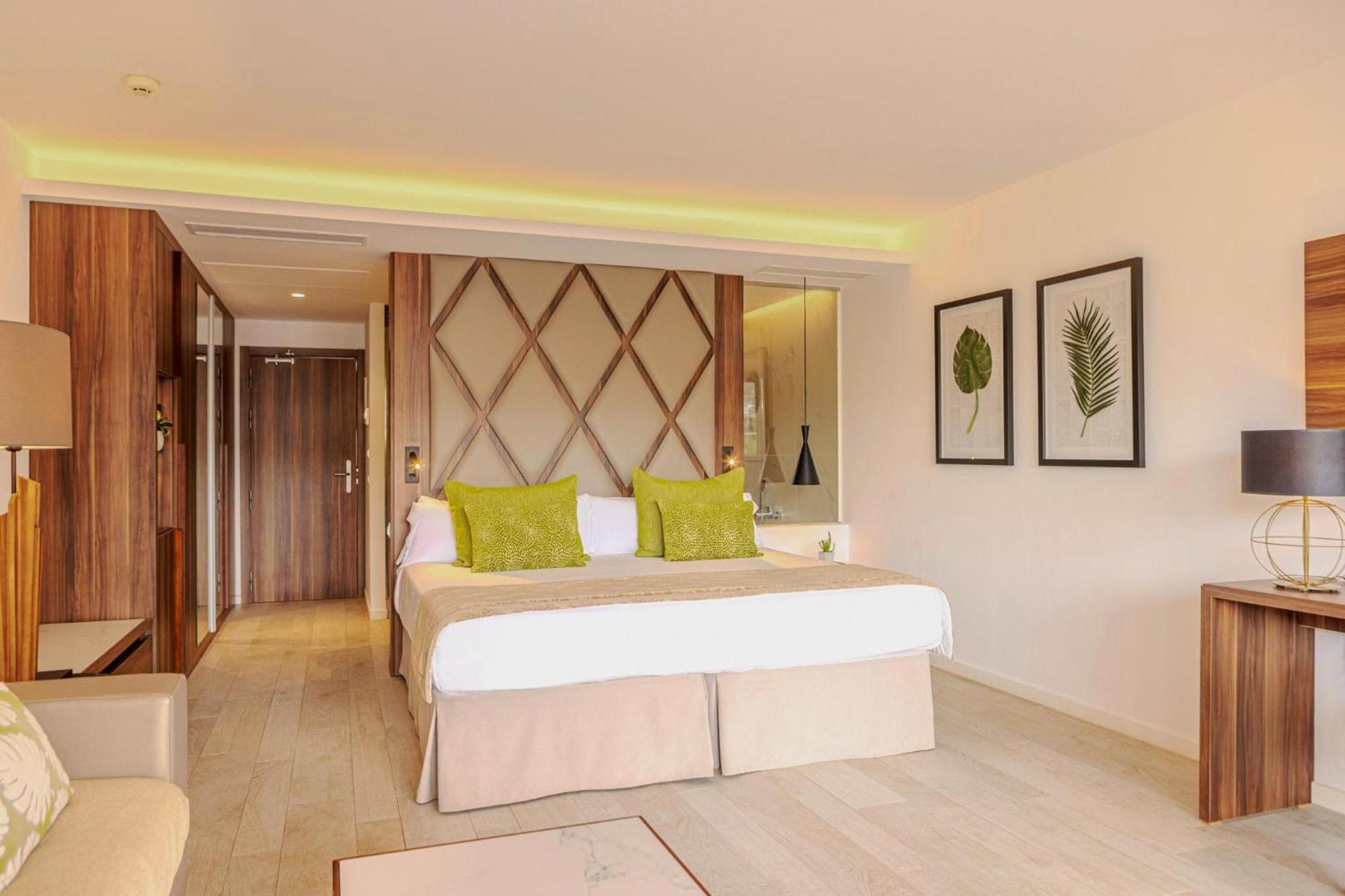 Zafiro Palace Aparthotel Palmanova
